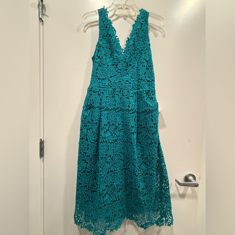 A•STR The Label Teal Lace Midi Dress – Size Large – New with Tags